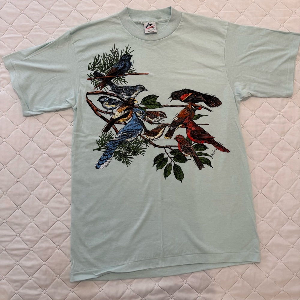 Vintage Women’s Bird Graphic T-Shirt in Light Green